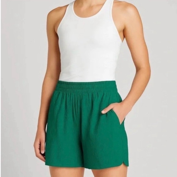 Athleta Echo Shorts Green 6 - Picture 1 of 5